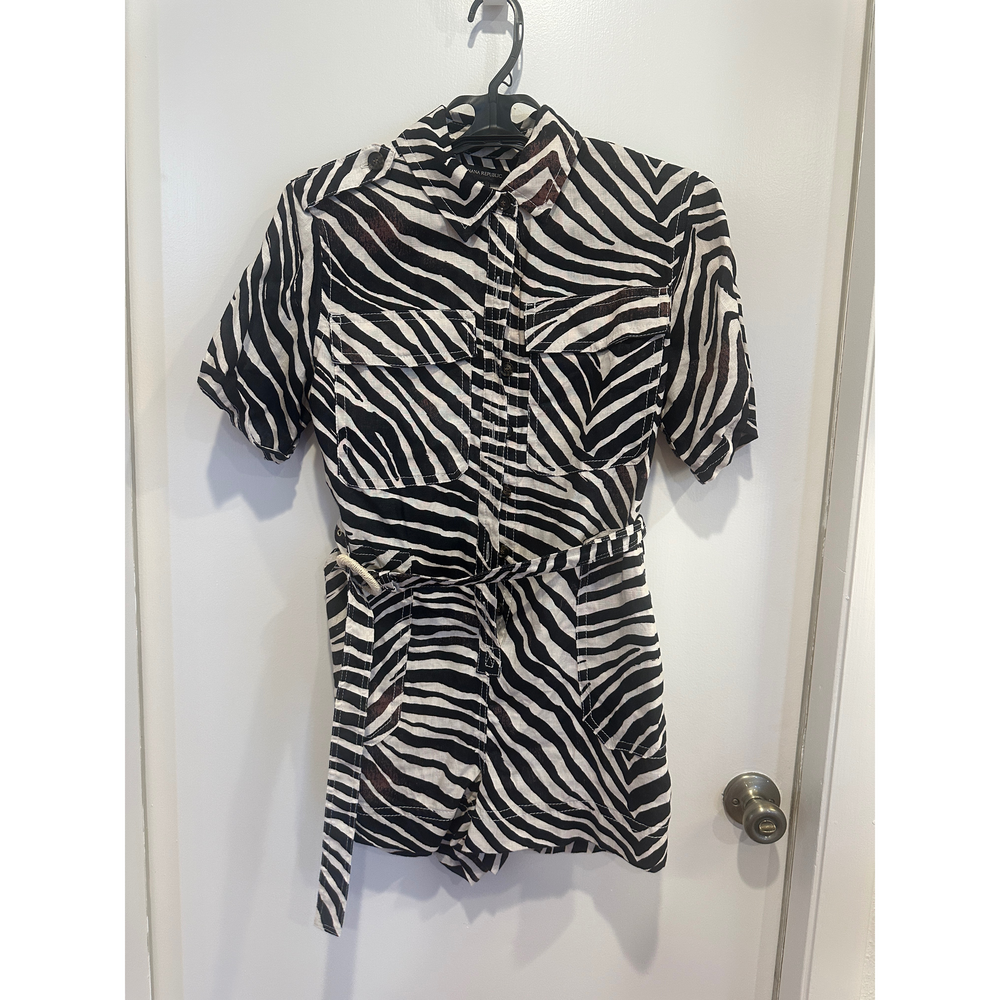 Banana Republic Romper in Black